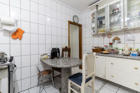 Casa para alugar com 180m², 4 quartos e 2 vagas Casa para alugar com 180m², 4 quartos e 2 vagasCozinha