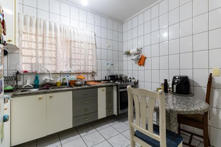 Casa para alugar com 180m², 4 quartos e 2 vagas Casa para alugar com 180m², 4 quartos e 2 vagasCozinha
