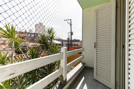 Casa para alugar com 180m², 4 quartos e 2 vagas Casa para alugar com 180m², 4 quartos e 2 vagasVaranda da Suíte 1