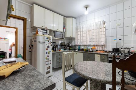 Casa para alugar com 180m², 4 quartos e 2 vagas Casa para alugar com 180m², 4 quartos e 2 vagasCozinha