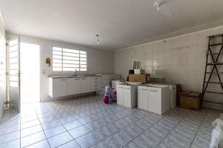 Casa para alugar com 180m², 4 quartos e 2 vagas Casa para alugar com 180m², 4 quartos e 2 vagasEdícula