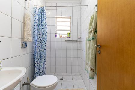 Casa para alugar com 180m², 4 quartos e 2 vagas Casa para alugar com 180m², 4 quartos e 2 vagasBanheiro da Suíte 1