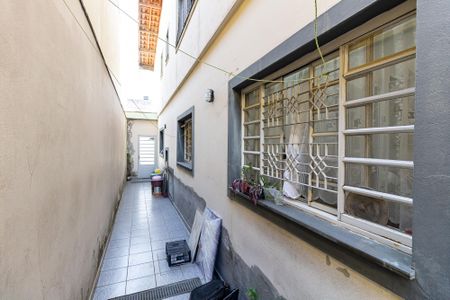 Casa para alugar com 180m², 4 quartos e 2 vagas Casa para alugar com 180m², 4 quartos e 2 vagasCorredor Lateral