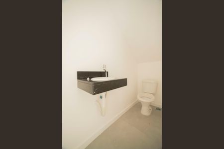 Casa de condomínio à venda com 137m², 3 quartos e 2 vagasLavabo 