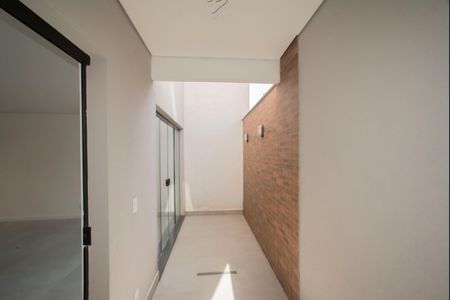 Casa de condomínio à venda com 137m², 3 quartos e 2 vagasÁrea de Serviço