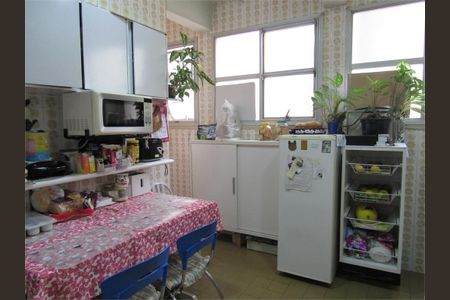 Apartamento à venda com 140m², 4 quartos e 1 vaga