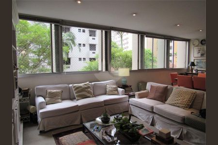 Apartamento à venda com 140m², 4 quartos e 1 vaga