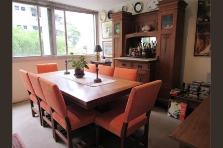 Apartamento à venda com 140m², 4 quartos e 1 vaga