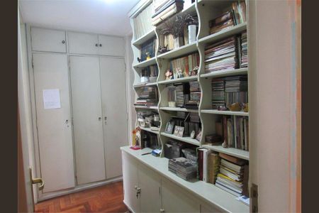 Apartamento à venda com 140m², 4 quartos e 1 vaga