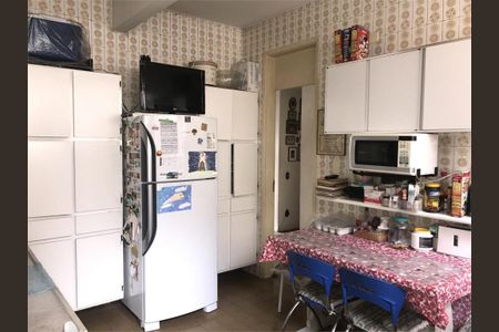 Apartamento à venda com 140m², 4 quartos e 1 vaga