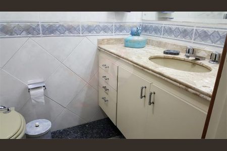 Apartamento à venda com 223m², 4 quartos e 2 vagas