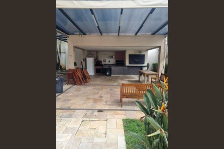 Apartamento à venda com 72m², 2 quartos e 1 vaga