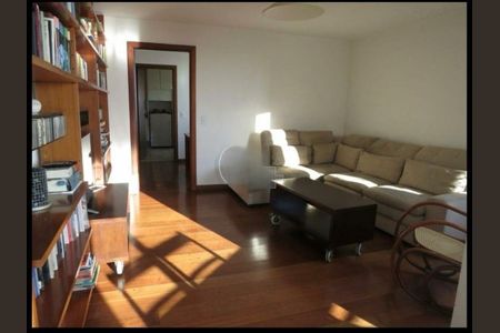 Apartamento à venda com 242m², 4 quartos e 3 vagas