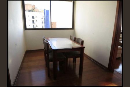 Apartamento à venda com 242m², 4 quartos e 3 vagas