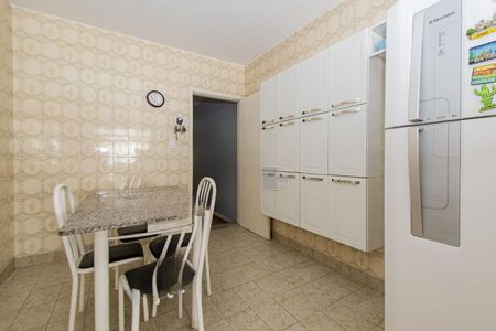 Apartamento à venda com 140m², 5 quartos e sem vaga