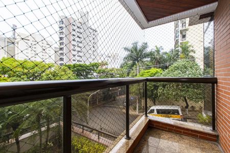 Apartamento à venda com 216m², 4 quartos e 3 vagas