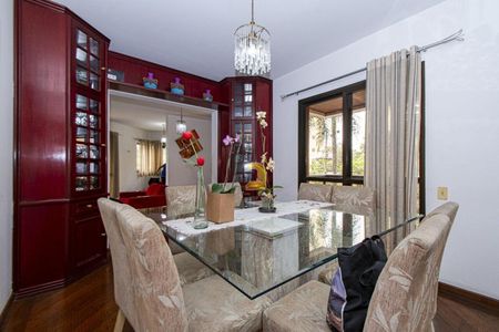 Apartamento à venda com 216m², 4 quartos e 3 vagas