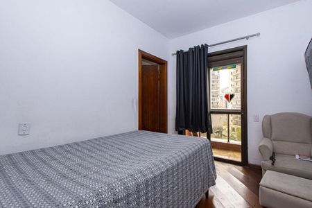 Apartamento à venda com 216m², 4 quartos e 3 vagas