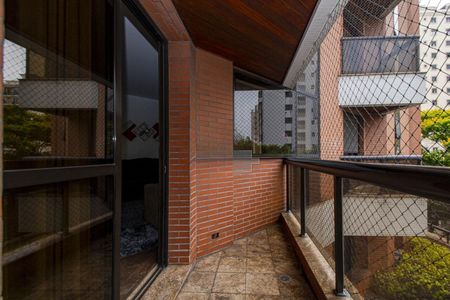 Apartamento à venda com 216m², 4 quartos e 3 vagas