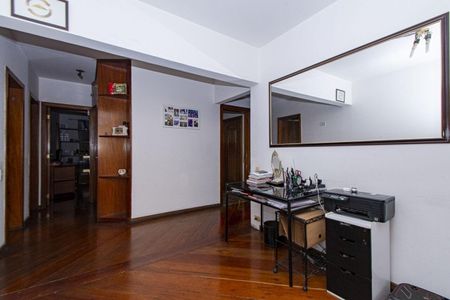 Apartamento à venda com 216m², 4 quartos e 3 vagas