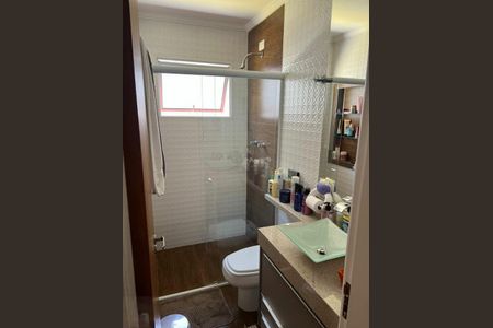 Casa à venda com 240m², 3 quartos e 2 vagas