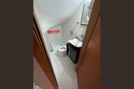 Casa à venda com 240m², 3 quartos e 2 vagas