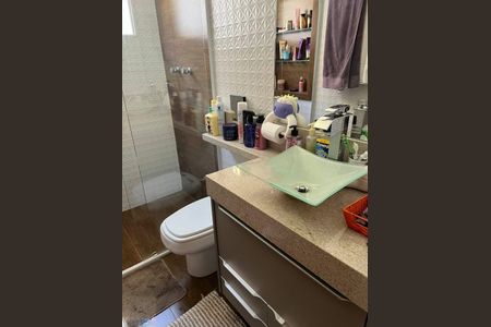 Casa à venda com 240m², 3 quartos e 2 vagas