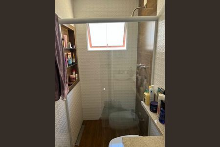 Casa à venda com 240m², 3 quartos e 2 vagas