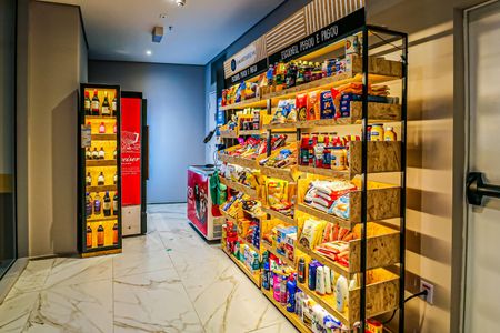 Studio à venda com 36m², 1 quarto e 1 vaga Studio à venda com 36m², 1 quarto e 1 vagaMercado