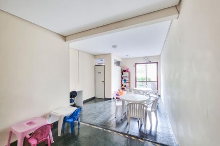 Apartamento para alugar com 62m², 2 quartos e 1 vaga Apartamento para alugar com 62m², 2 quartos e 1 vagaÁrea comum - Salão de festas