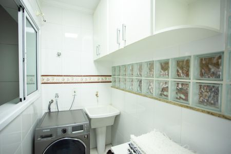 Casa à venda com 130m², 3 quartos e 4 vagasÁrea de Serviço