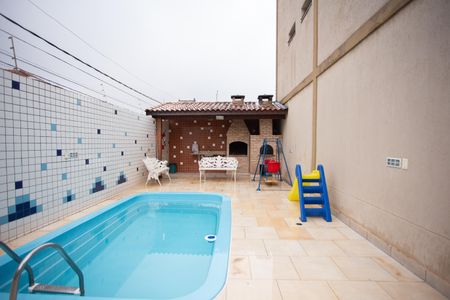 Casa à venda com 130m², 3 quartos e 4 vagasÁrea comum - Piscina