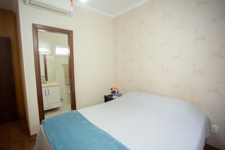 Casa à venda com 130m², 3 quartos e 4 vagasQuarto 3