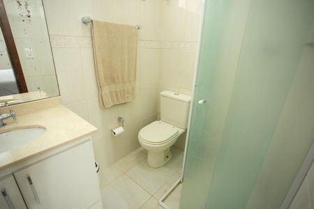 Casa à venda com 130m², 3 quartos e 4 vagasBanheiro do Quarto 3