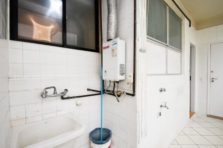 Apartamento à venda com 173m², 3 quartos e 1 vaga Apartamento à venda com 173m², 3 quartos e 1 vagaÁrea de Serviço