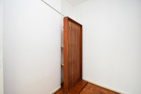 Apartamento à venda com 173m², 3 quartos e 1 vaga Apartamento à venda com 173m², 3 quartos e 1 vagaQuarto de serviço