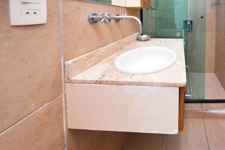 Apartamento à venda com 173m², 3 quartos e 1 vaga Apartamento à venda com 173m², 3 quartos e 1 vagaBanheiro da Suíte