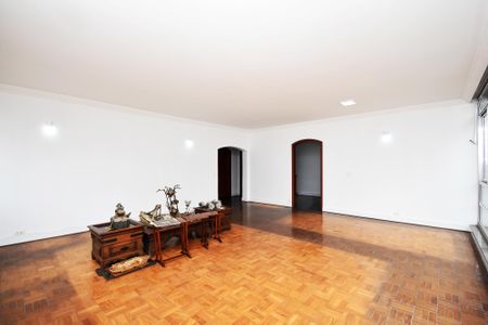 Apartamento à venda com 173m², 3 quartos e 1 vaga Apartamento à venda com 173m², 3 quartos e 1 vagaSala