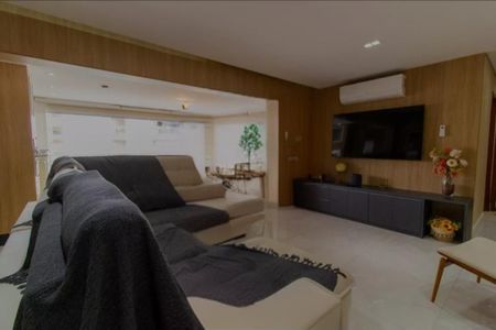 Apartamento à venda com 136m², 3 quartos e 3 vagas