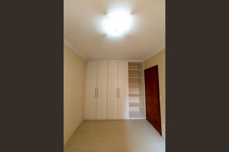 Apartamento à venda com 68m², 2 quartos e 2 vagasQuarto 2