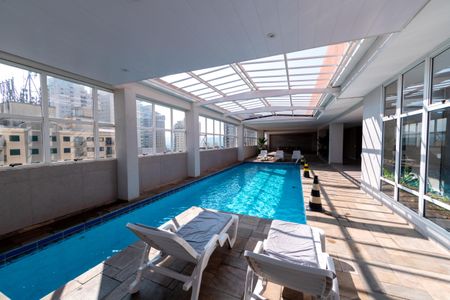 Apartamento à venda com 68m², 2 quartos e 2 vagasÁrea comum - Piscina