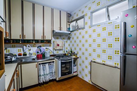 Apartamento à venda com 75m², 2 quartos e 2 vagas Apartamento à venda com 75m², 2 quartos e 2 vagasCozinha