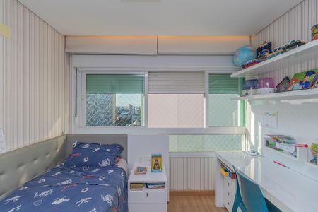 Apartamento à venda com 155m², 4 quartos e 3 vagas Apartamento à venda com 155m², 4 quartos e 3 vagasQuarto