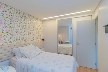 Apartamento à venda com 155m², 4 quartos e 3 vagas Apartamento à venda com 155m², 4 quartos e 3 vagasSuíte 3