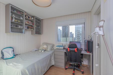 Apartamento à venda com 155m², 4 quartos e 3 vagas Apartamento à venda com 155m², 4 quartos e 3 vagasSuíte 2