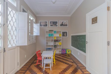 Apartamento à venda com 155m², 4 quartos e 3 vagas Apartamento à venda com 155m², 4 quartos e 3 vagasÁrea comum