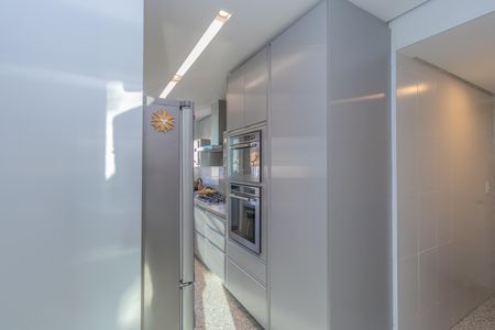 Apartamento à venda com 155m², 4 quartos e 3 vagas Apartamento à venda com 155m², 4 quartos e 3 vagasCozinha