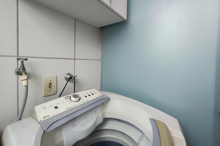 Apartamento à venda com 70m², 2 quartos e 1 vagaÁrea de Serviço