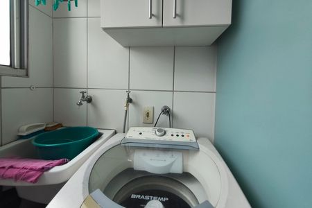 Apartamento à venda com 70m², 2 quartos e 1 vagaÁrea de Serviço