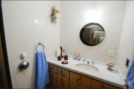 Apartamento à venda com 119m², 3 quartos e 1 vaga Apartamento à venda com 119m², 3 quartos e 1 vagaBanheiro Social
